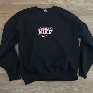NIKE CREWNECK